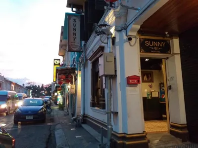 Phuket Sunny Hostel – Foto’s 11